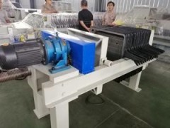 高的兩段進(jìn)料法在隔膜壓濾機(jī)中的應(yīng)用