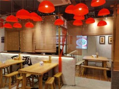合肥特色餐飲店裝修，市井風(fēng)餐廳設(shè)計(jì)，營(yíng)造質(zhì)樸的就餐氛圍
