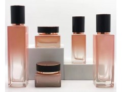 100ml化妝品噴霧瓶生產廠家 化妝品玻璃瓶燙金印字工廠