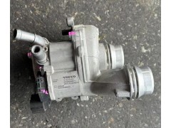 沃爾沃電子渦輪增壓 發電機 空調泵 電子扇 冷疑器